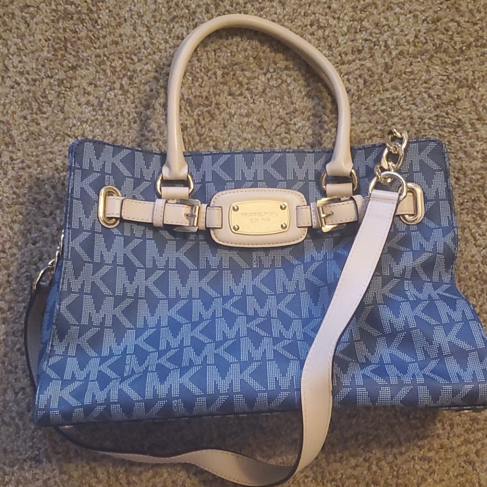 Michael Kors purse